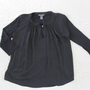 Chelsea & Theodore top blouse size L New
